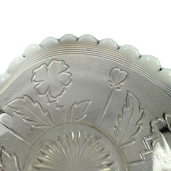 Vintage Northwood Glass Blooms & Blossoms Heart Shaped Gravy Boat White Clear - Picture 7 of 10